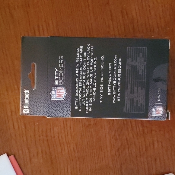 Nfl Bitty Boomer wireless Bluetooth speaker  - Baltimore Ravens - Picture 3 of 5
